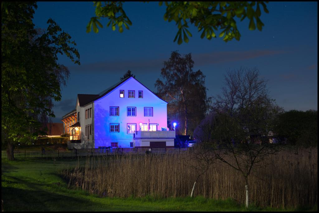 Das Haus Am Teich Gross Grabow Exterior foto